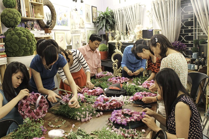 Dạy cắm hoa tươi nghệ thuật ở Hà Nội - Tư vấn mở shop hoa